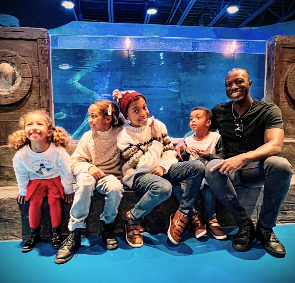 family visits SeaQuest Aquarium